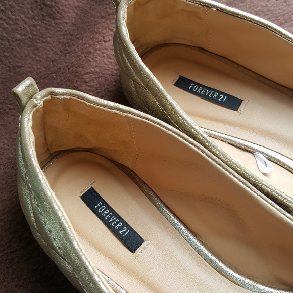 F21 Gold Quilted Flats - Picture 2 of 7